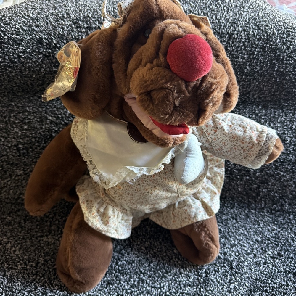 Vintage Wrinkles Girl Dog Hand Puppet Plush Soft Animal NWT Heritage Collection